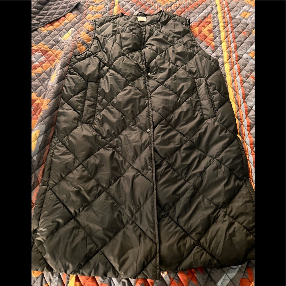 H&M quilted vest NWOT